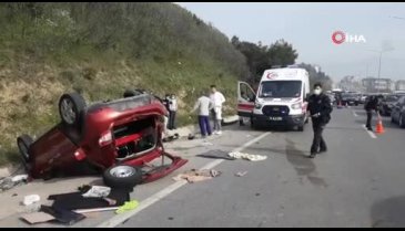 Bursa'da zincirleme kazada takla atan araçta ölümden döndüler