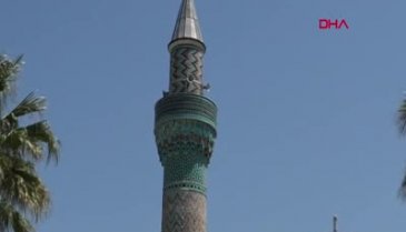 Bursa'da 'tam kapanma'nın ilk cuma namazı kılındı