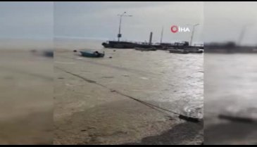 Bursa sahilleri beyaza büründü