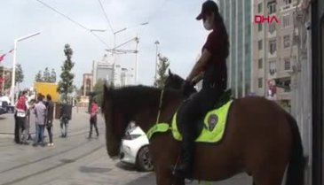 İkamet kartı bulunan İranlıya polisten tepki!