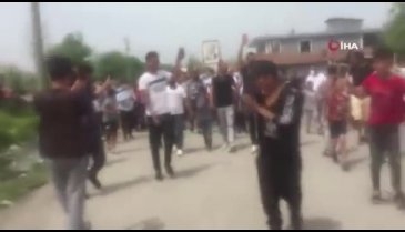 Kısıtlamada 500 kişilik protestoya polis müdahalesi