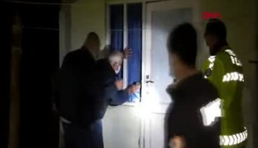 Bursa'da evinde baygın halde bulunan şeker hastası yaşlı kadını polis kurtardı