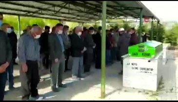 17 yaşındaki çocuk, annesini öldürdü!