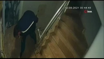 Bursa'da marka meraklısı hırsız kamerada