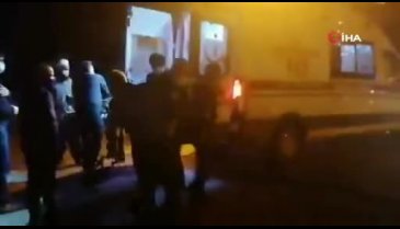 Bursa'da motosiklet ile engelli aracı çarpıştı: 2 yaralı