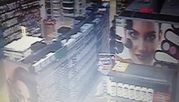 Bursa'da 'fotoğraf çekme' sevdası marketi yaktı