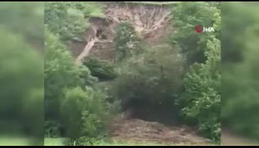 Amasya'daki heyelan kamerada