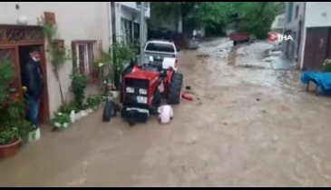 Bursa'da iki ilçeyi sel aldı! - 2