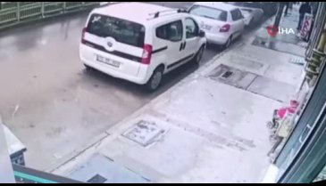 Bursa'da bebek arabasını saniyeler içinde böyle çaldı