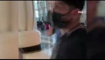 Otelde 'pedofili' gerginliği! Tekme attı