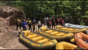 Bursa'nın rafting parkurunda heyecan dolu anlar