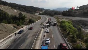 Lösemili öğrencileri taşıyan araç devrildi