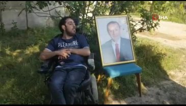 Bursa'da bedensel engelli Emir'in Erdoğan sevgisi