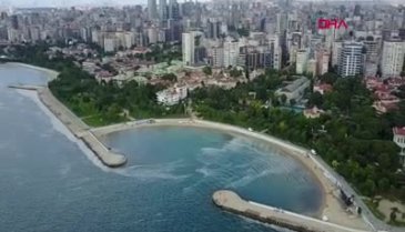 Müsilaja rağmen denize girdiler