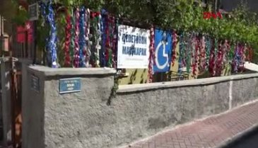 Torunuyla, engelliler için biriktirdiği 30 çuval kapak çalındı