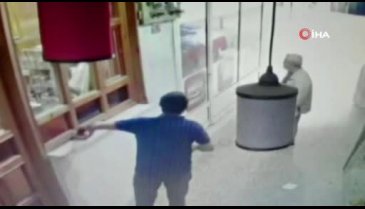 Bursa'da tamire bırakılan telefonun patlama anı kamerada
