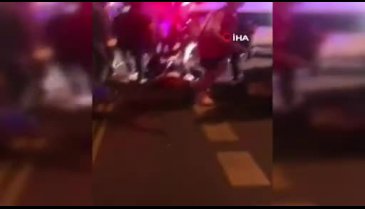 Kaza yapan kardeşini yerde gören ağabeyin feryatları yürekleri dağladı