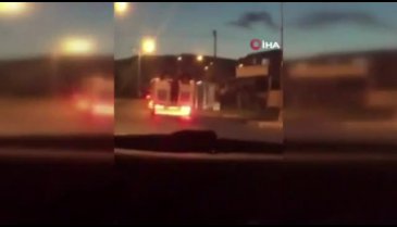 Pendik'te kamyonet arkasında tehlikeli yolculuk