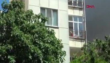 2 yaşındaki kızını pencereden attı