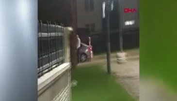 Düğün konvoyunun önünü kesince hastanelik oldular