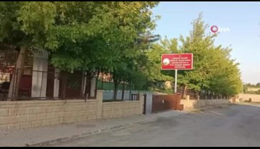 Öğretmen, engelli kardeşlerin maaşlarını 8 yıl kullanmış