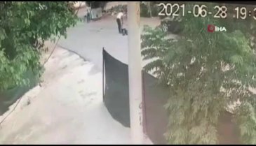 Antalya'da makaslı cinayet kamerada