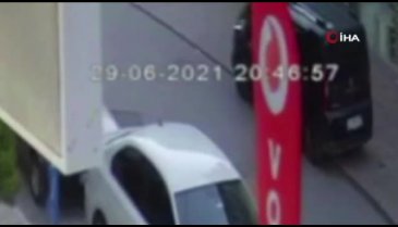 Yolun karşısına geçmeye çalışan küçük kıza otomobil çarptı