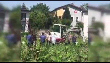 Arazideki kazıda iki ceset bulundu!