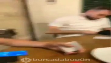 Türk lirasına burnunu silen turist gözaltında
