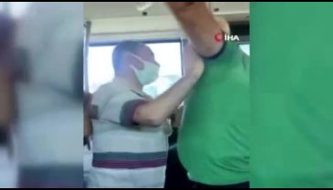 Metrobüste ilginç maske tartışması