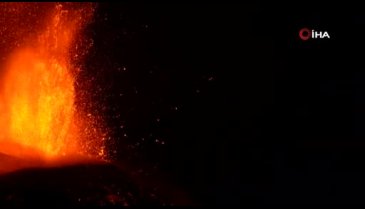 Etna Yanardağı lav püskürüyor