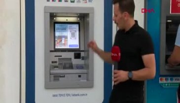 Bursa'da ATM'de bulduğu 18 bin lirayı polise teslim etti