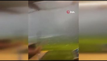 Vurduğu golf topuna yıldırım çarptı!