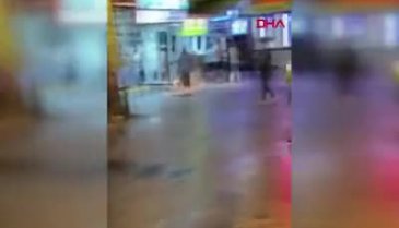 Sokak ortasında akılalmaz anlar! Genç kızın üzerine düştüler