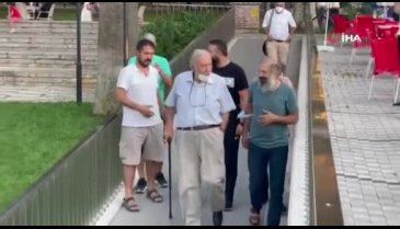 İlber Ortaylı, Bursa İznik'te tarihi mekanları gezdi