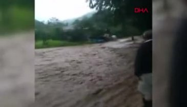 Rize'de yeni sel felaketi! Dereler taştı, yollar kapandı...