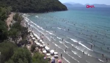 Kuşadası'nda şezlong fiyatlarına tepki