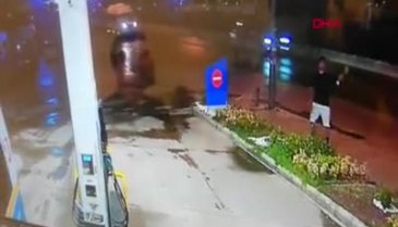 Akaryakıt istasyonunda el bombası paniği