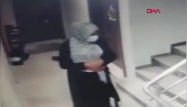 Kızına gözcülük yaptırıp, evi böyle soydu!
