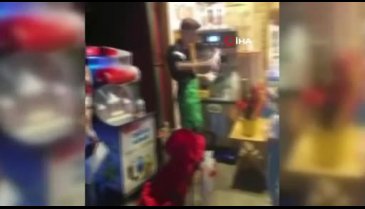 Bursa'da dondurmacıda bebeğini unuttu, yarım saat sonra aramaya geldi!