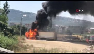 Bursa'da kazaya karışan TIR çekiciyle kaldırıldığı sırada alevlere teslim oldu