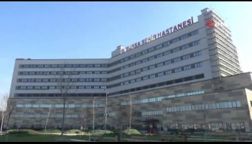 Bursa'da Kovid-19 nedeniyle gelişen akciğer yetmezliğinden ECMO tedavisiyle kurtuldu