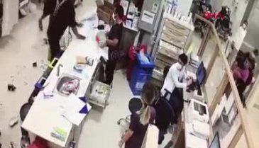 Kocaeli'de alkollü olarak acil servise geldi, sağlık çalışanlarının üzerine yürüdü!