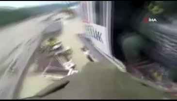 Selde mahsur kalan vatandaşlar helikopterlerle güvenli bölgeye taşınıyor