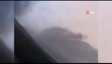 Afganistan'dan kaçmak isterken uçağa tutunan Afganların cansız bedenleri görüntülendi(+18)