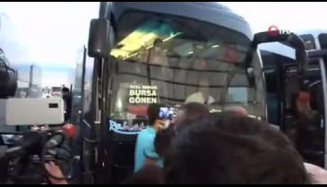 İrem hemşire Bursa'da baba ocağına ayak bastı!