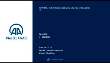 İstanbul'da sanayi sitesindeki binanın çökme anı