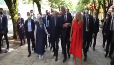 Cumhurbaşkanı Erdoğan'dan Osmanlı Eski Sefareti'ne ziyaret