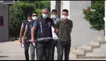 Uyuşturucu taciri, şikayet eden kişiyi 7 yerinden bıçakladı