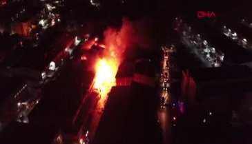 İstanbul İkitelli'de sanayi sitesinde korkutan yangın